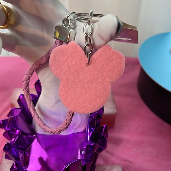 Pick (1) MM Keychain/ Bag Charm NIP - Picture 3 of 6